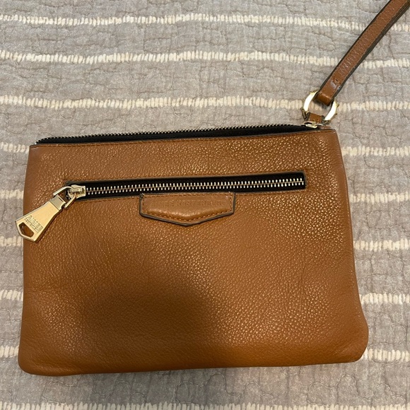 Aimee Kestenberg Pebbled leather wristlet honey brown - Picture 1 of 8